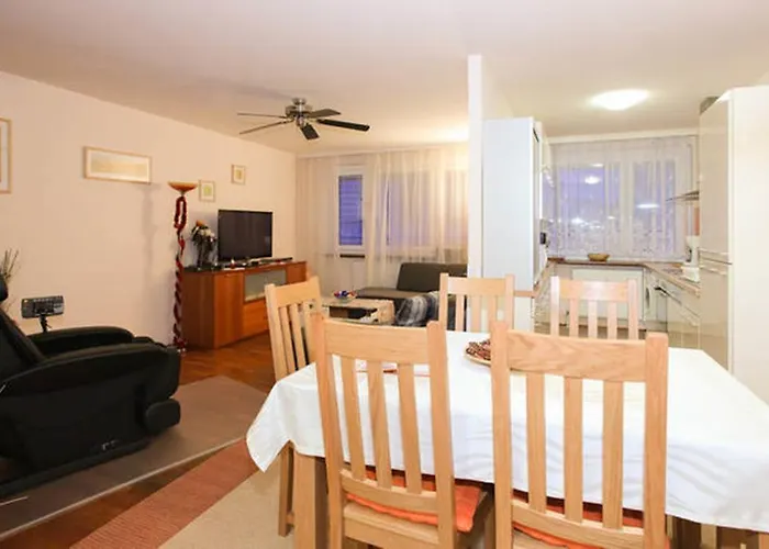 Mariahilf - 4rooms4you Апартаменты *